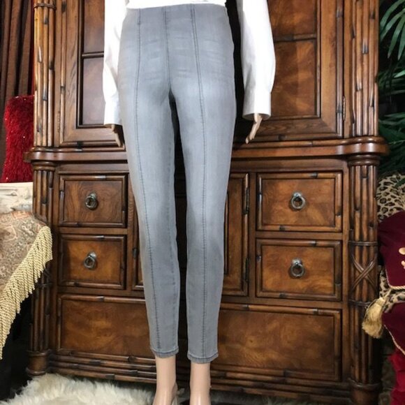 NWOT Motto Silver Gray Hollywood Waist Top Seamed Stretch Ankle Jean - Picture 2 of 10